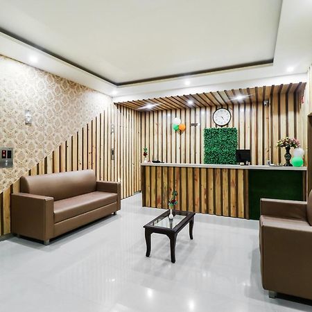 Capital O 70760 Hotel Grand 81 Faridabad Exterior photo