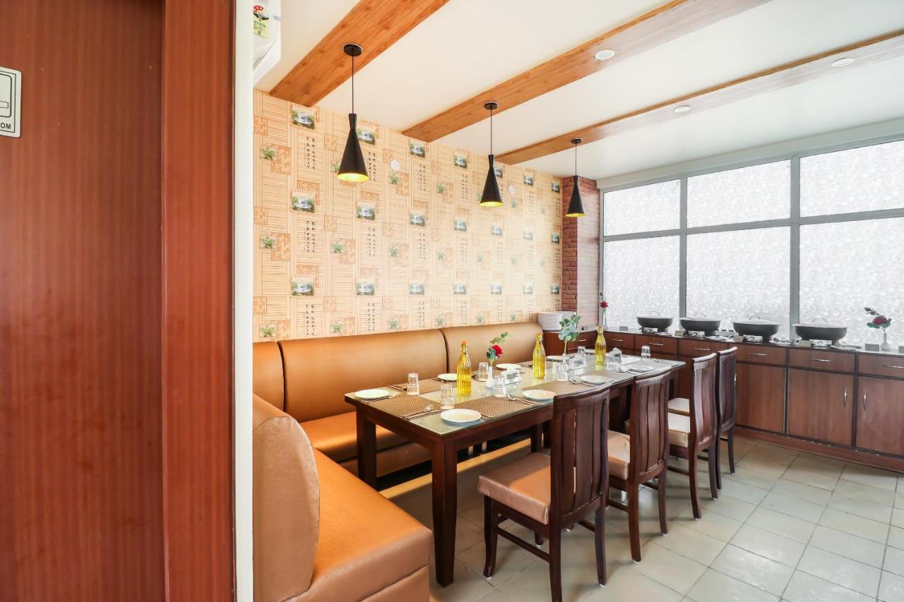 Capital O 70760 Hotel Grand 81 Faridabad Exterior photo